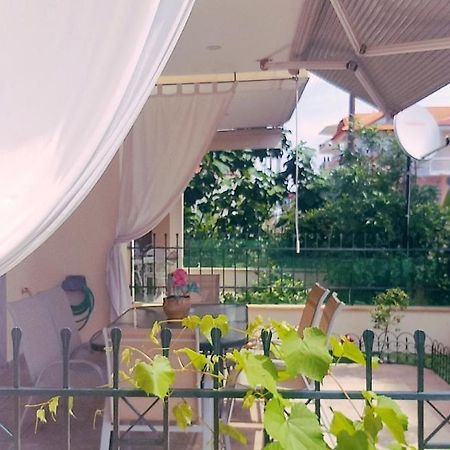 Appartamento Studio Garden Nea Kallikrateia Esterno foto