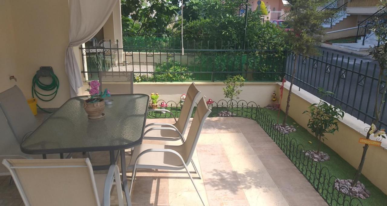 Appartamento Studio Garden Nea Kallikrateia Esterno foto