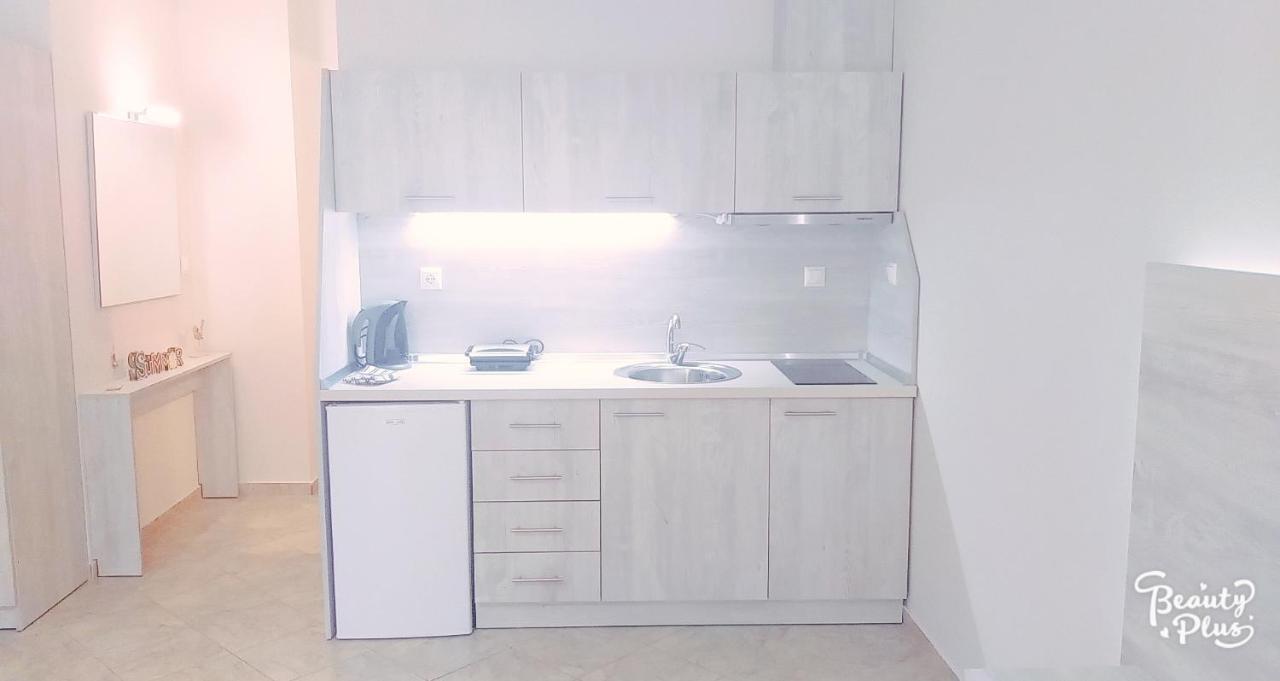 Appartamento Studio Garden Nea Kallikrateia Esterno foto